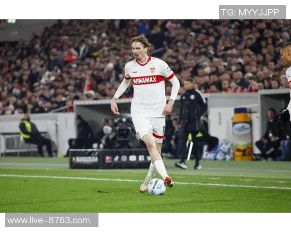 中国足球新星拜合拉木脚后跟进球与沃尔特马德英超神似引发热议